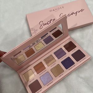 Wander beauty Suite Escape eye shadow palette